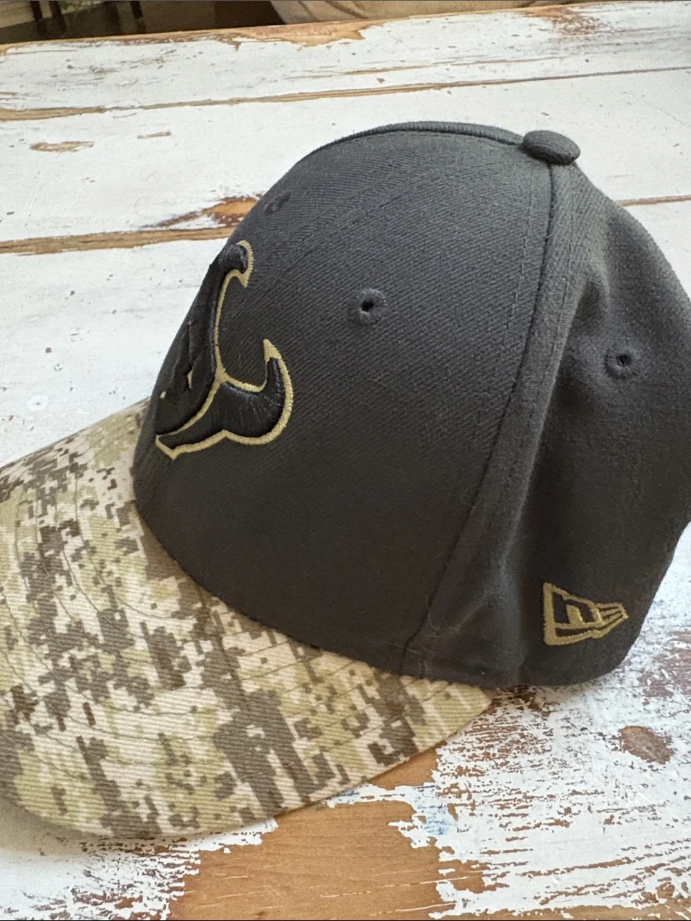 Houston Texans salute to service Black Crown Tan Camo Brim Fitted Hat